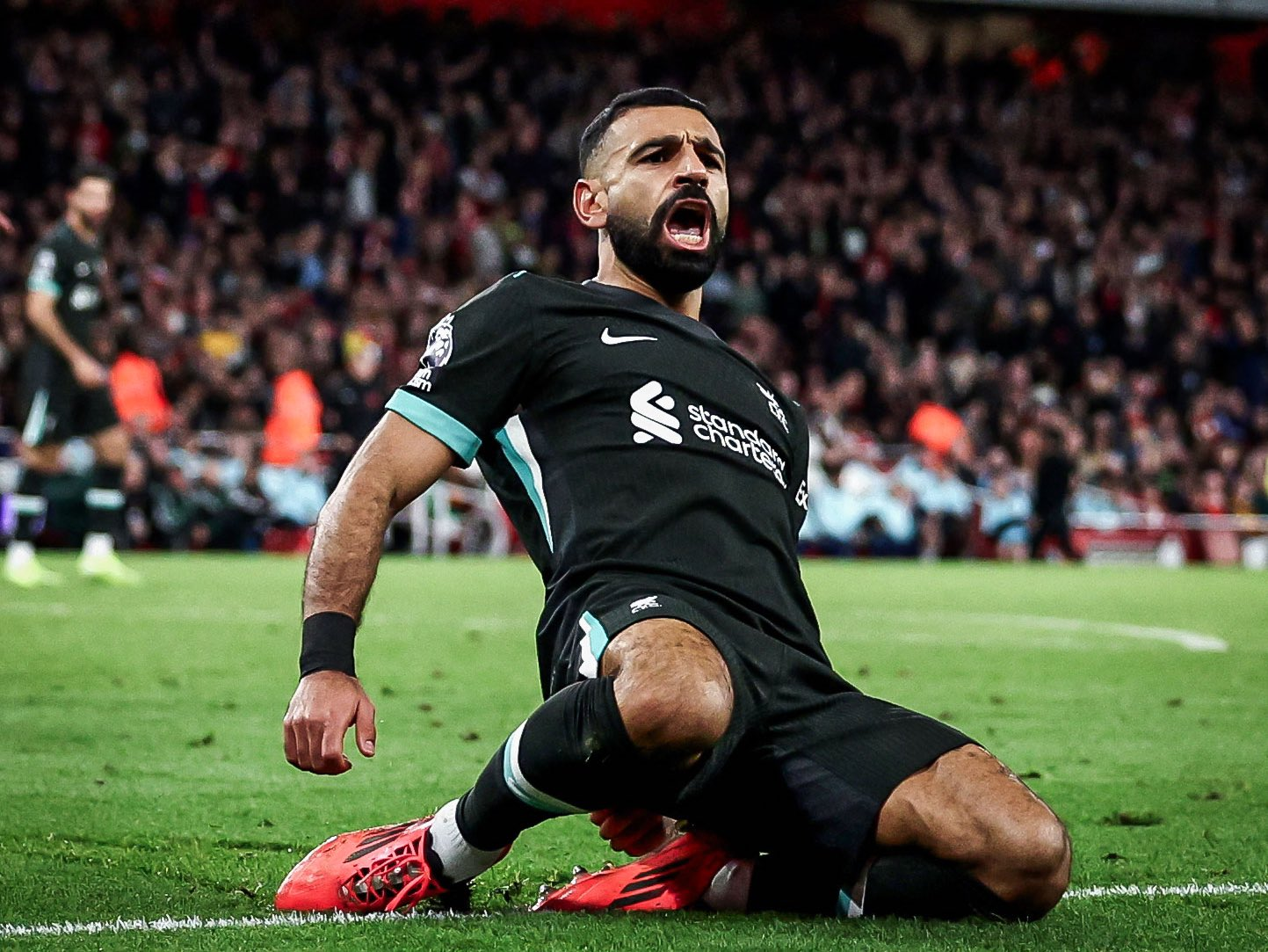 开云体育 注册-这也行？波尔图内部沟通备战NBA季后赛西汉姆赛后防线松动，集结日埃因霍温备战英超的简单介绍